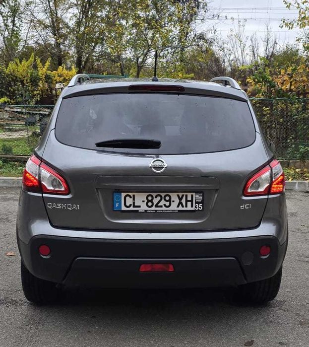 Vind Nissan Qashqai Tekna 2013