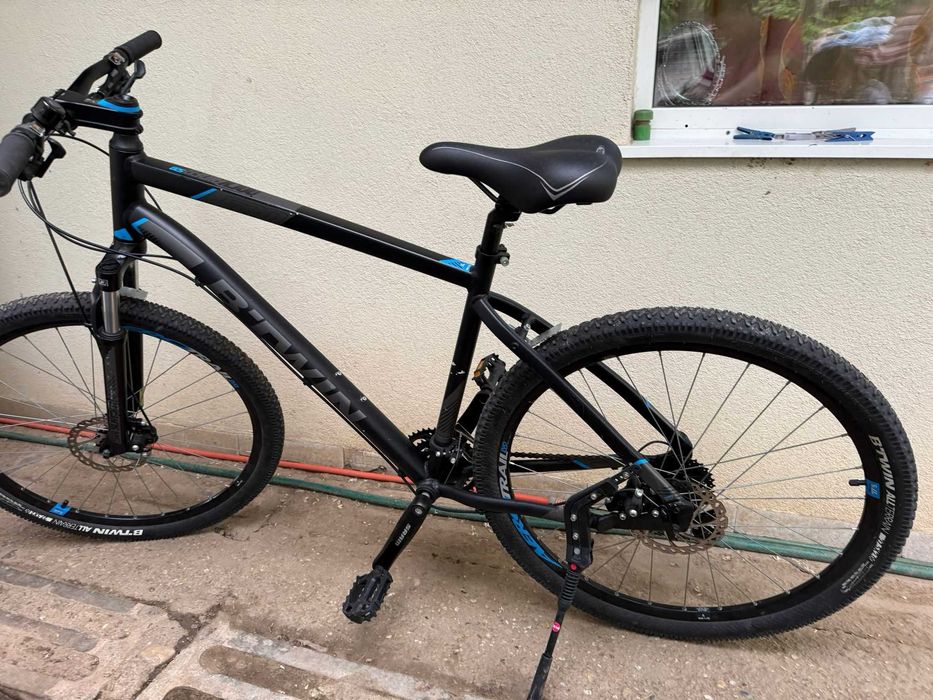 Vând Bicicleta Rockrider ST 520 – Transmisie SRAM (24 Viteze)