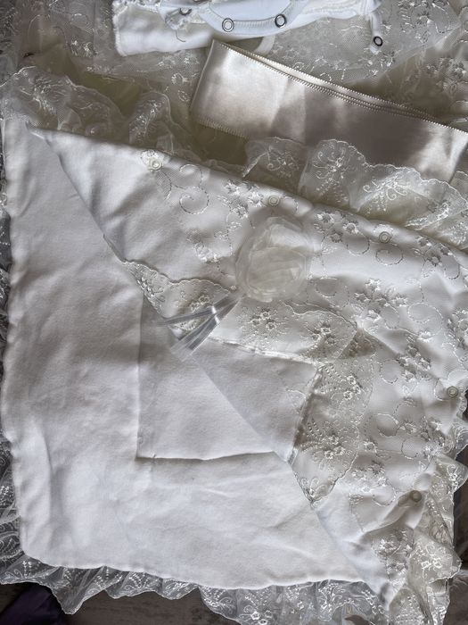 Продам конверт на выписку !