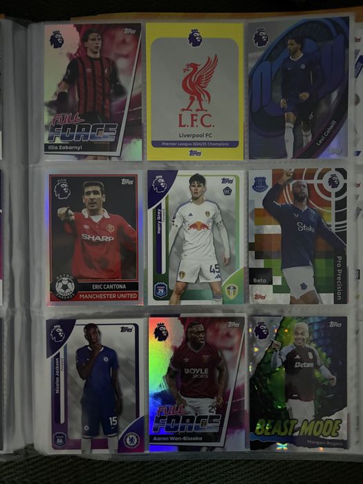 Продавам Premier League карти