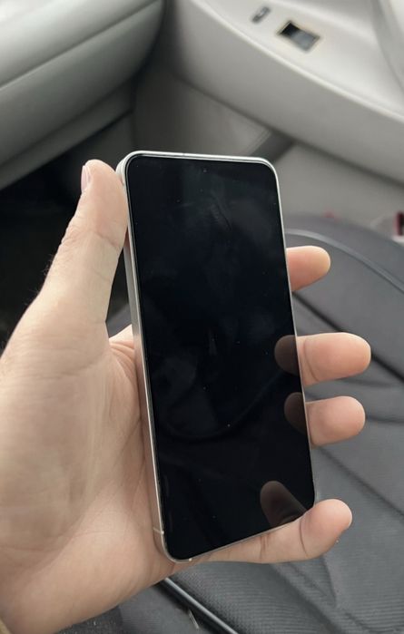 Samsung s24 покупал 1 января