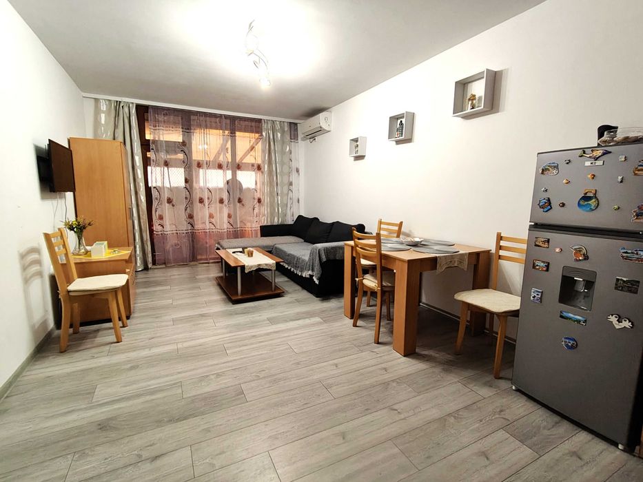 ТОП  НАЕМ | Двустаен на втора линия до централния плаж с покрит двор/веранда,Равда