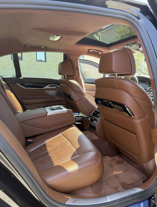 BMW 740XD M Sport  / BMW Individual / An fab 03 / 2019 /  KM 132000!