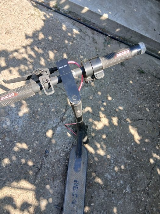 Vând trotineta pro 1 evo