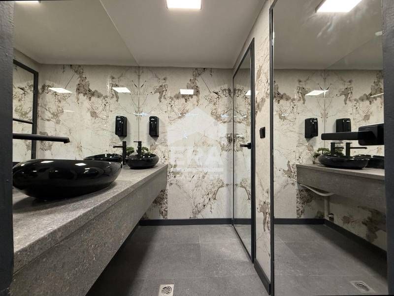 Продава се Магазин в София, Лозенец - 190 кв.м за 2860 €/кв.м - Снимка #6