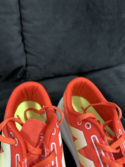 New Balance Rebel V4
