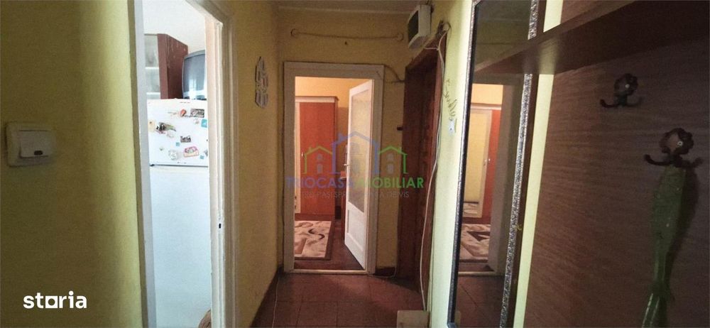 Apartament 4 Camere ,  Etaj 3 Din 4, 2 Bai, 2 Balcoane,  Calea Severin