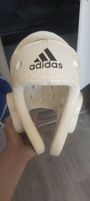 Продам  защитный шлем для головы