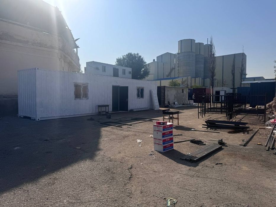 Контейнер домик жилые Kantener Magazin Ofis