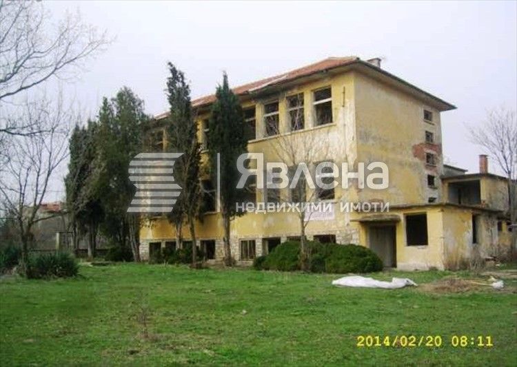 Продава се Магазин в с. Златари, Област Ямбол - 253 кв.м за 198 €/кв.м - Снимка #1