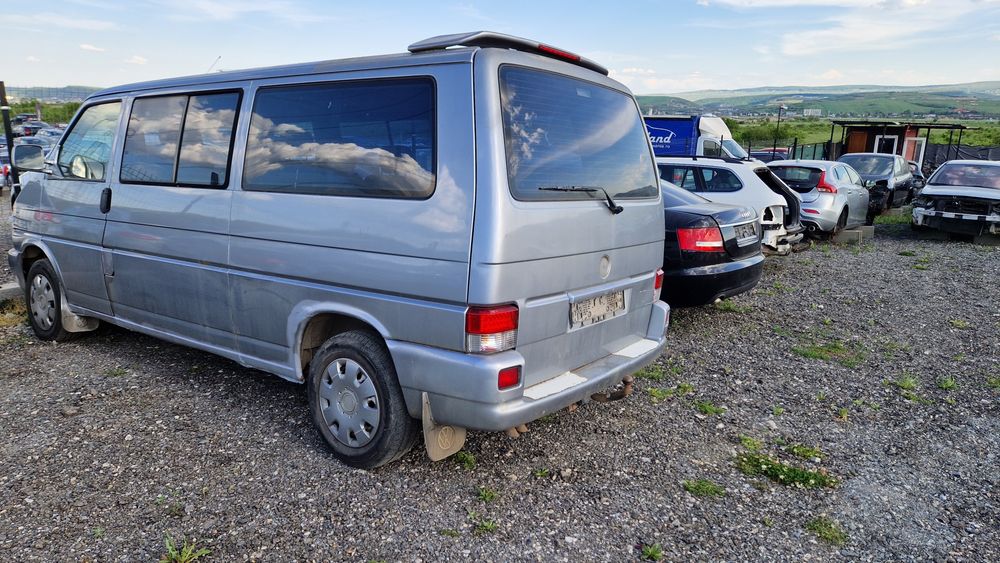 Dezmembrari Vw T4 Caravelle 2.5 D 102Cp ACV 1999, manual