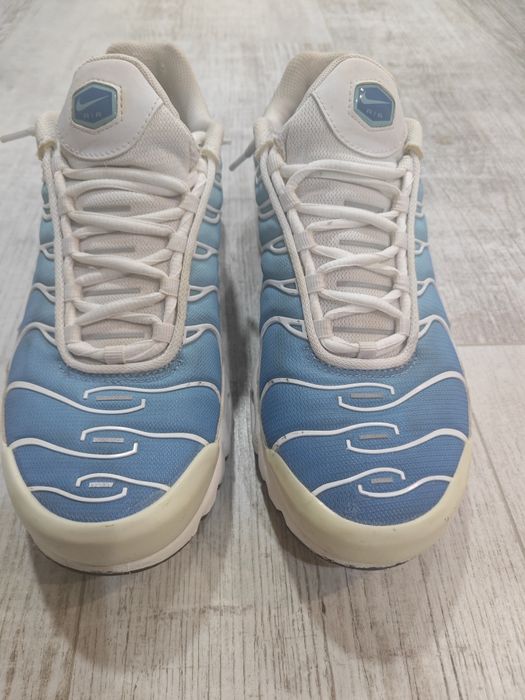 Маратонки.  Nike TN