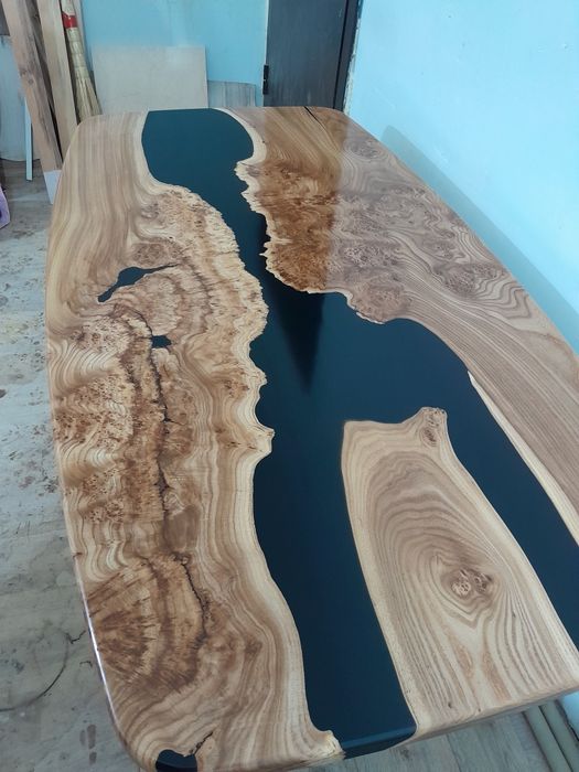 Стол обеденный кухонный