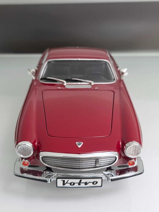 Macheta Auto Colectie 1/18 Revell Volvo P1800 S