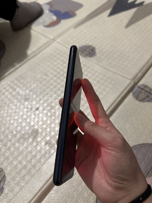 Продам самсунг S20 FE