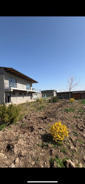 Продаётся 3 гектара вдоль трассы чарвак ташкент для котеджного городка