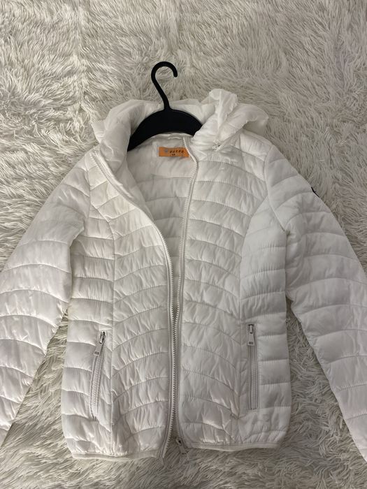 Geci marimea xs ,gri si alba.