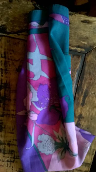 шал дамски коприна качествен и красив