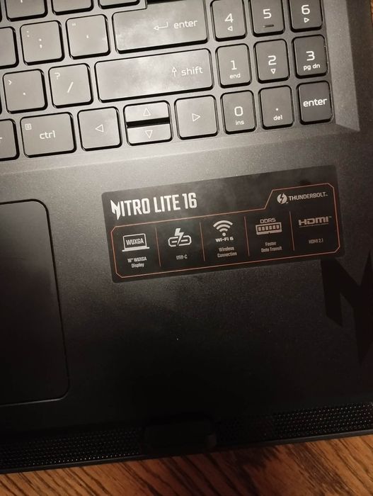 Acer Nitro 16 Lite