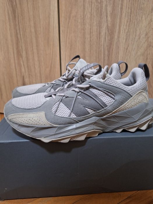 Обувки New Balance...