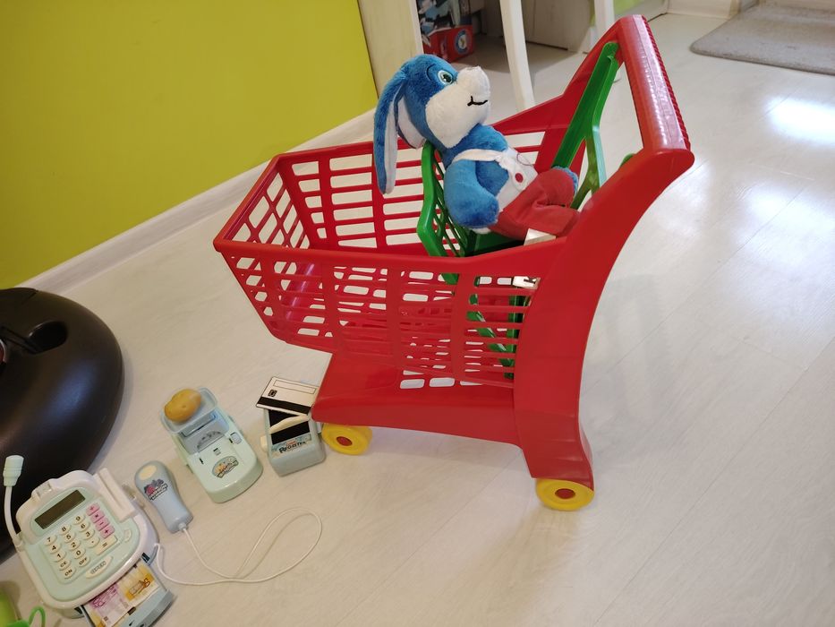 Голям лот с играчки за пазар