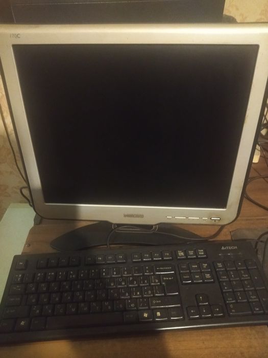 Продается монитор