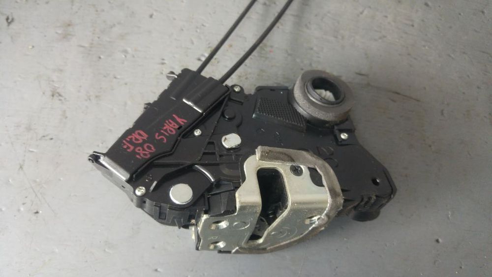 broasca dreapta fata toyota yaris p9  2005-2014