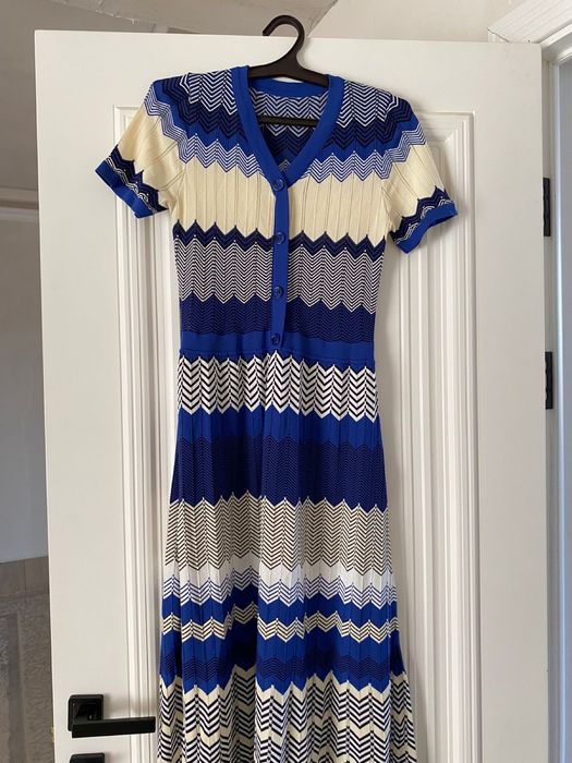 Повседненые и вечерные платья