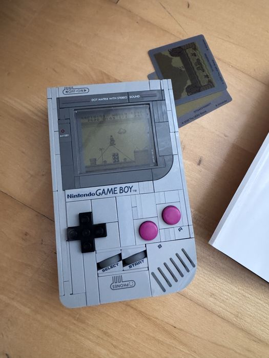 Lego 72046 game boy