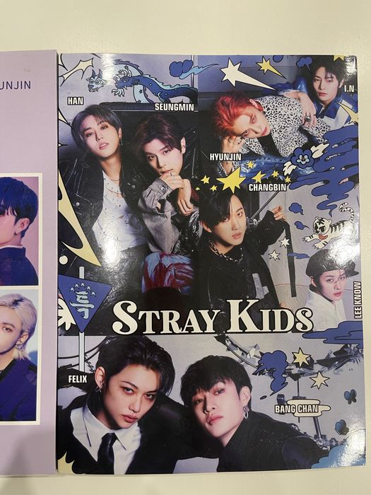 Продам альбомы Stray Kids