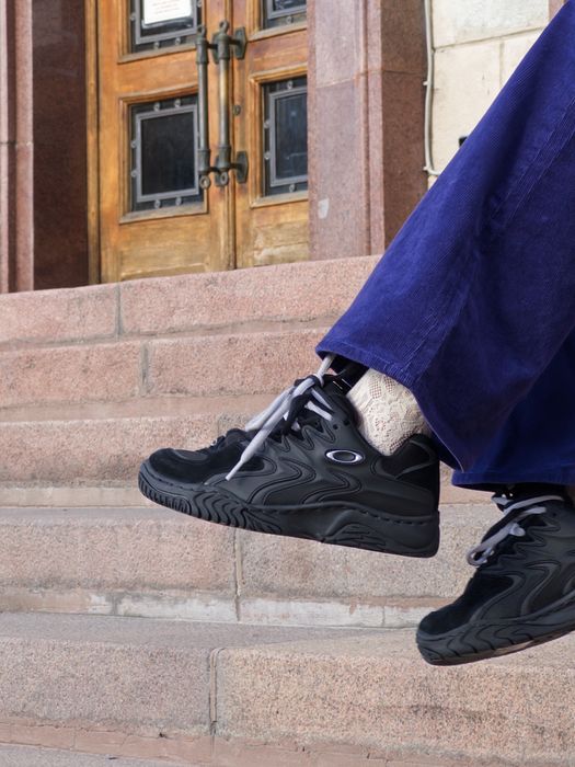 Кроссовки Oakley Switchback (Red Code 0.4)