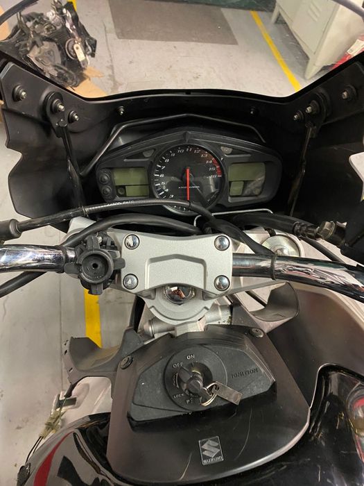 Dezmembrez Suzuki Gsr 600 model 2008