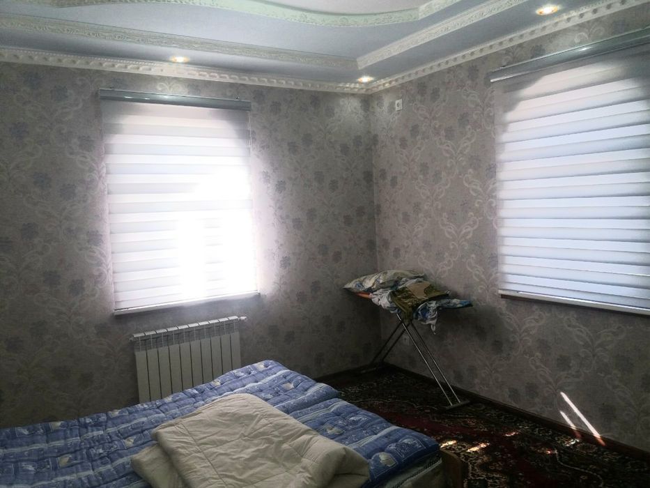 Мирзо Улугбекский район Чингельди угловой дом 2-этажный 6-сотых 8-комн