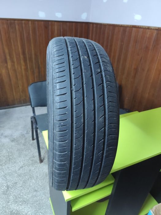 Anvelope 215 60 16 vara