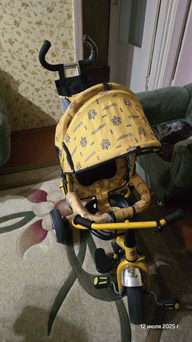 Велосипед трёхколёсный