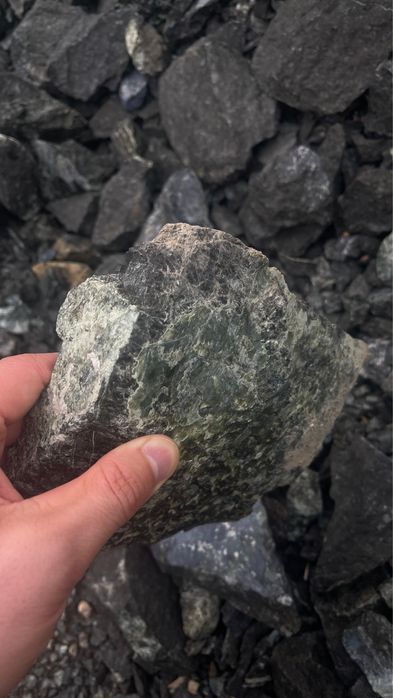 Piatra sparta cariera Suceava - sorturi constructii | Livrare santier