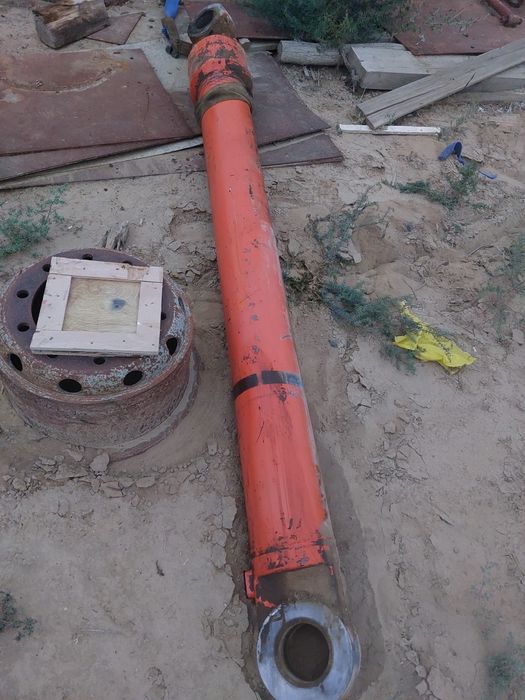 Гидроцилиндр  эксковатора