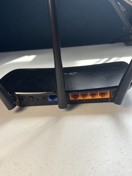 Продам роутер Tp_link