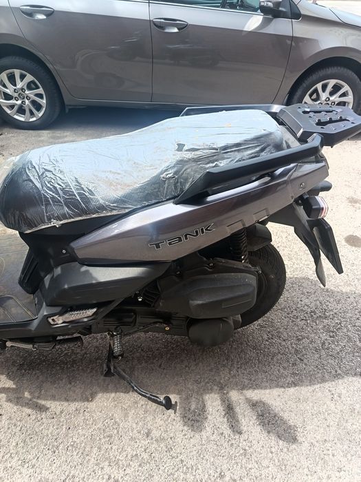 Продам мопед танк спорт