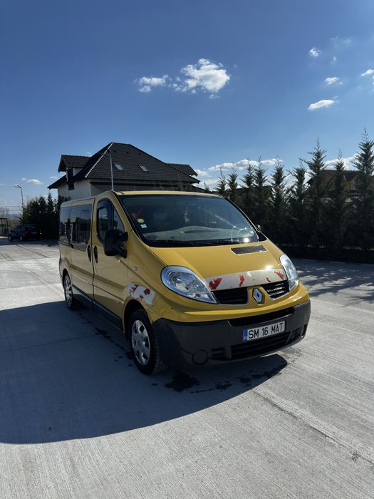 Renault Trafic 2.0 dci 115 cp