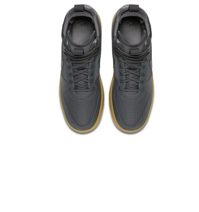 Nike court borough mid winter