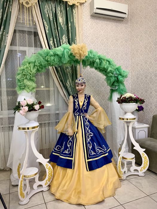 Продам танцевальные костюмы