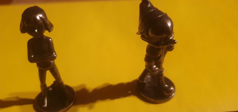 Minifigurine Disney Monopoly 2001 si insigne/brose Munchen