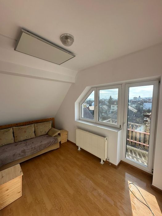 Apartament 3 camere de închiriat zona centrala