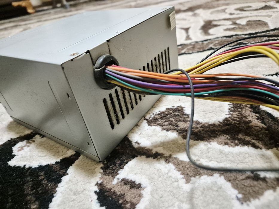 Продам блок питания для ПК Avtech p4 450w