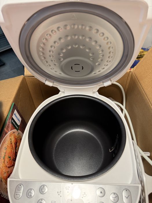 Multicooker Philips All-in-One 3000 Series – ca nou, folosit de 2 ori