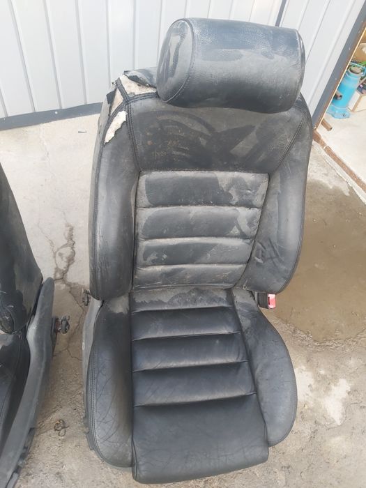 Продам сиденья audi c5