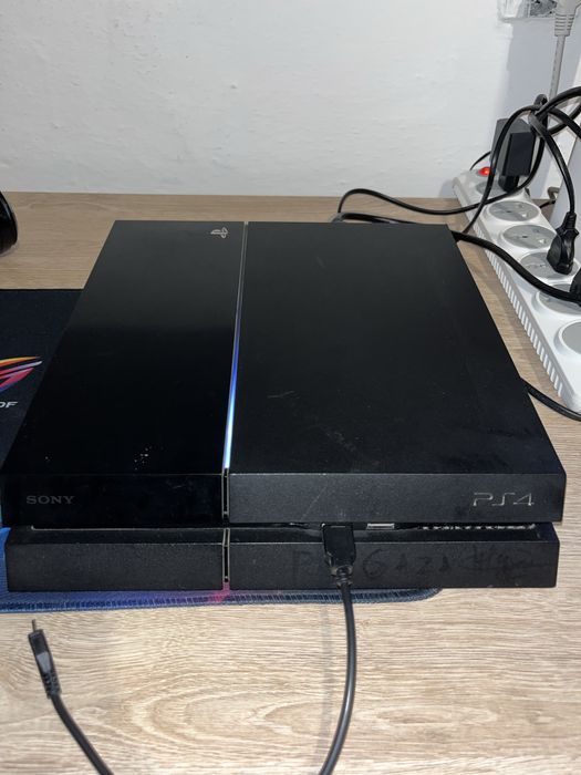 Продам пс 4 play station4 PS4