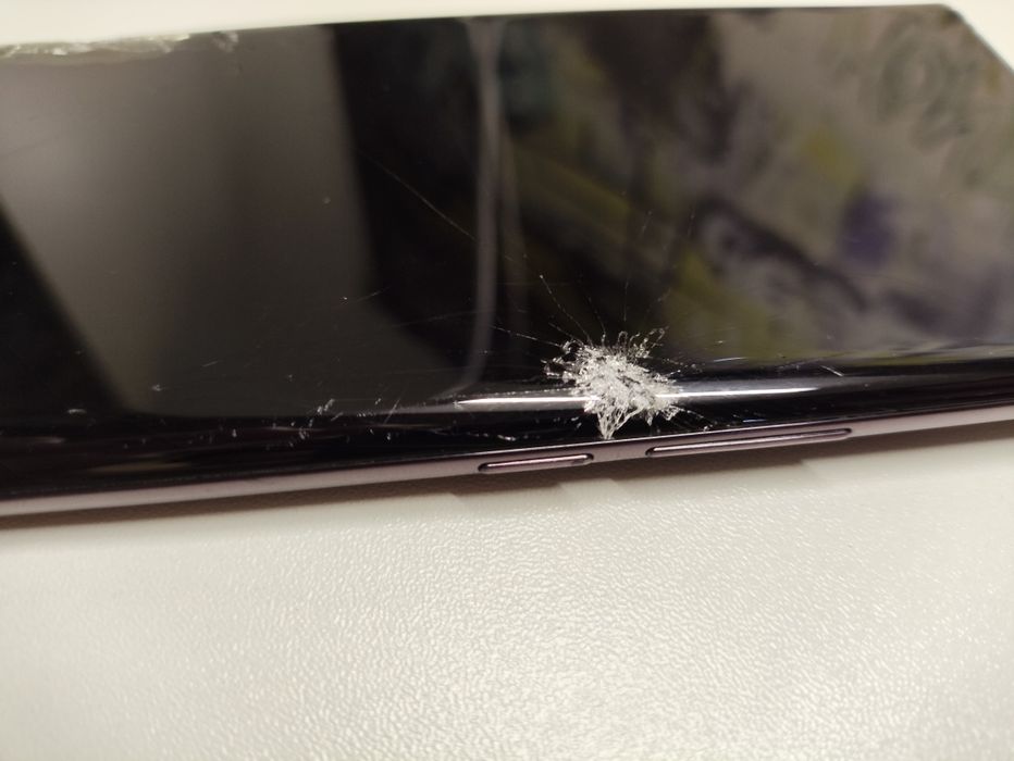 Телефон vivo 30e