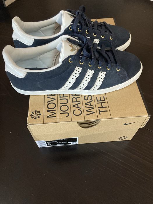 Дамски кецове адидас